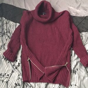 AEO size S/P Maroon Sweater